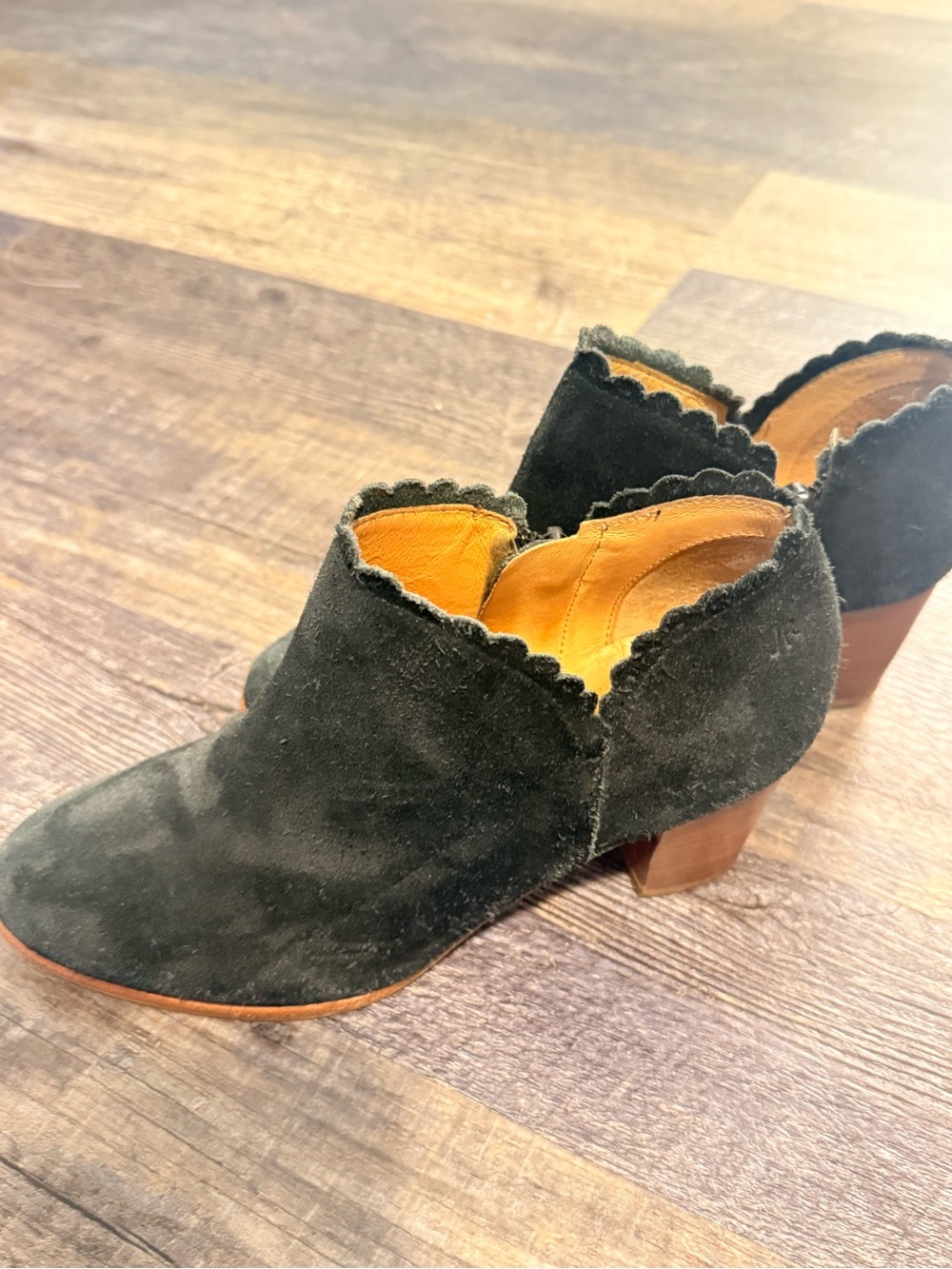 Jack Rogers Scalloped Suede Ankle Booties - Black Size 5.5